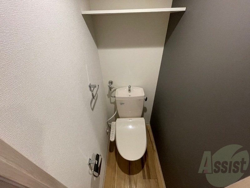 トイレ　ウォシュレット機能がついたトイレです。安心して使用できます。