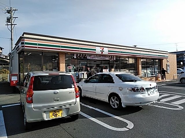 コンビニ　セブンイレブン　湖西鷲津店（コンビニ）まで678m