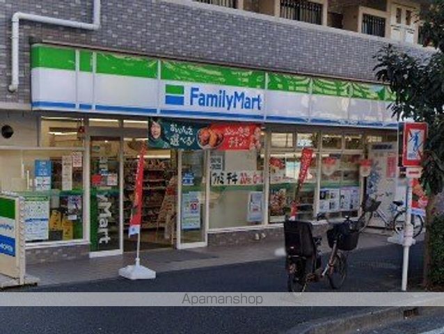 コンビニ　ファミリーマート（コンビニ）まで3510m