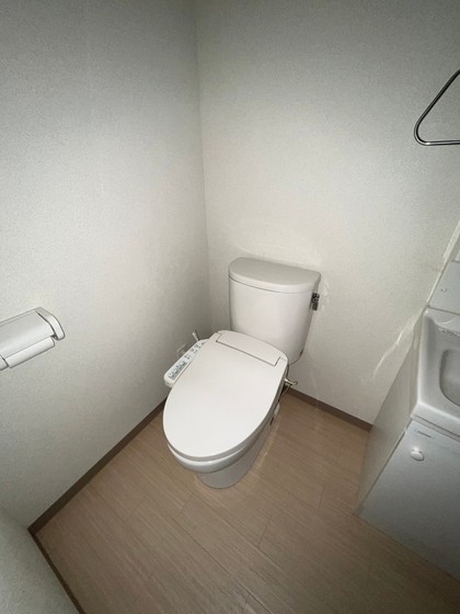 トイレ　※別部屋の写真です