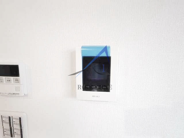 セキュリティ　モニター付きインターホンです。