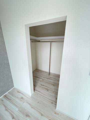 収納　洋室(1)☆