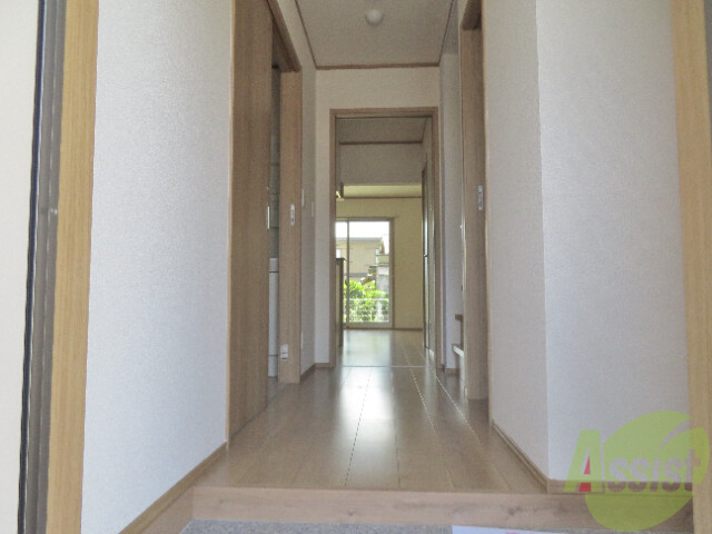 玄関　玄関から見た景色はこちらです。いかがでしょうか。