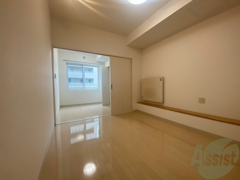 居室・リビング　広くてキレイなお部屋が広がっていて、充実した生活が送れそう。