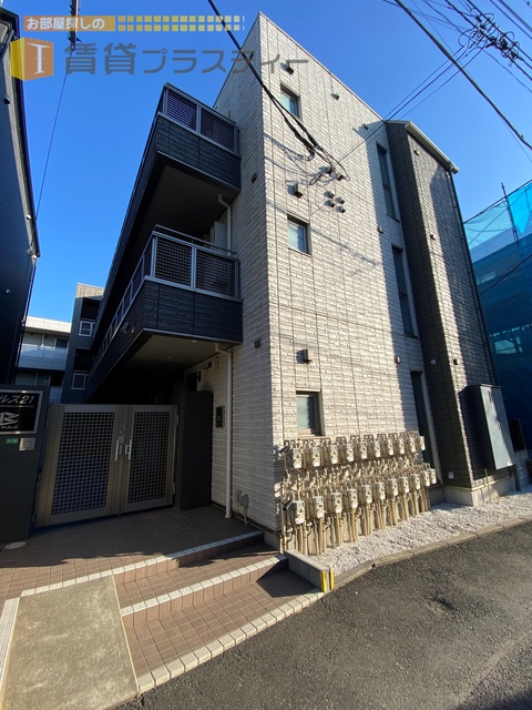建物外観　オートロック付きのマンション