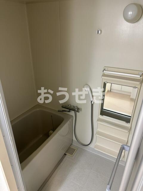バス・シャワールーム　?