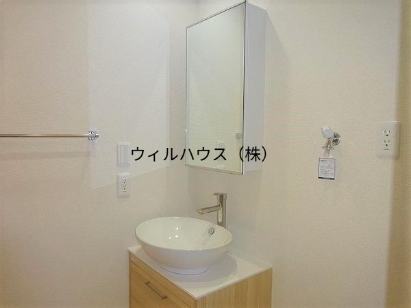 洗面設備　デザイン洗面台！