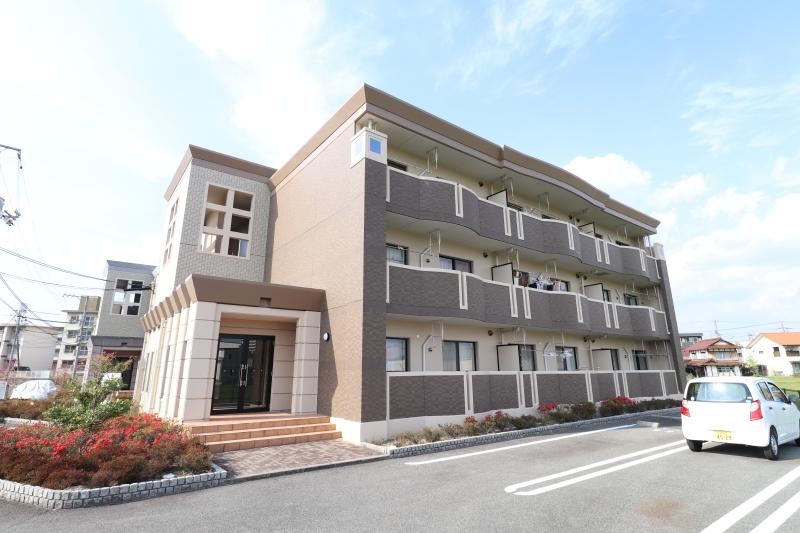 建物外観　エテルノカーサ　建物外観