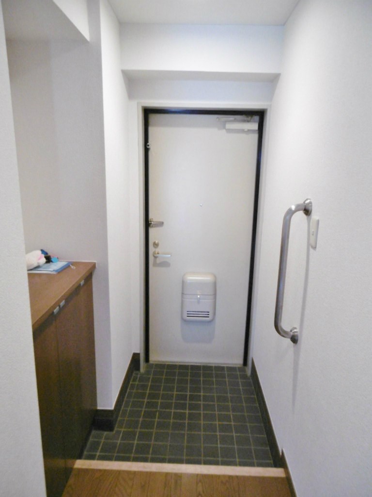 玄関　他号室参考写真