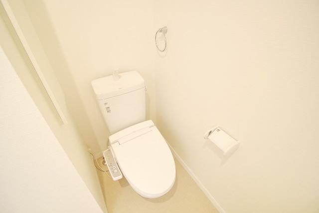 トイレ　★温水洗浄器つきのトイレです★