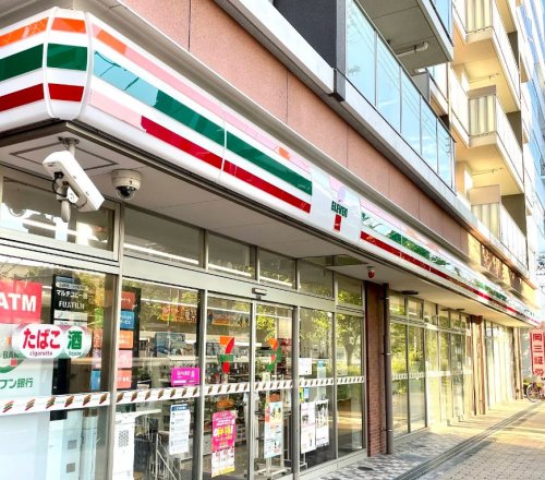 コンビニ　セブンイレブン 東大阪長堂1丁目店（コンビニ）まで576m