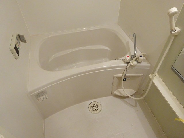バス・シャワールーム　角部屋の参考写真です