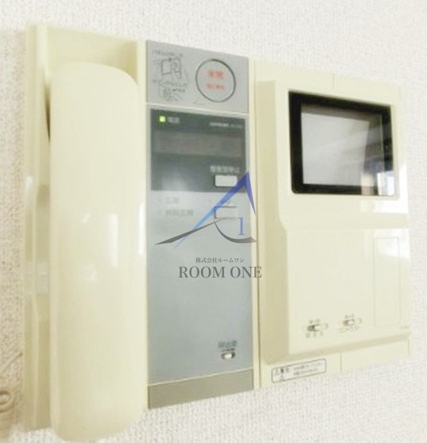 セキュリティ　モニター付きインターホンです。