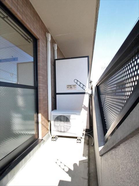 バルコニー　松山市生石町　シェモア生石　ベランダ
