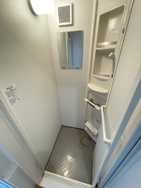 バス・シャワールーム　別部屋参考写真