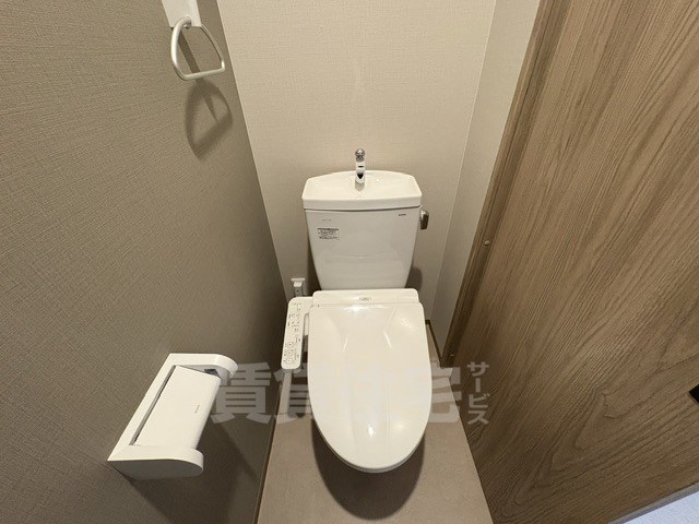ソフィア墨染駅前のトイレ写真