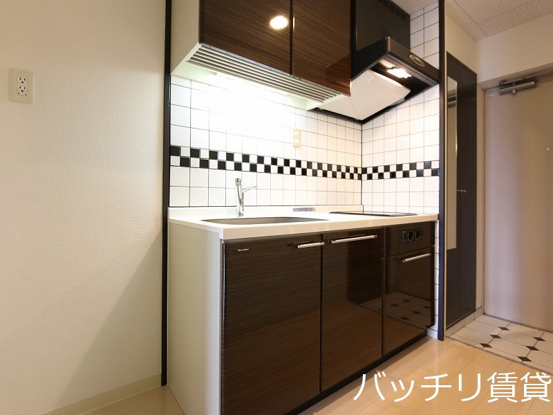キッチン　画像は別号室イメージの為、現況を優先いたします。