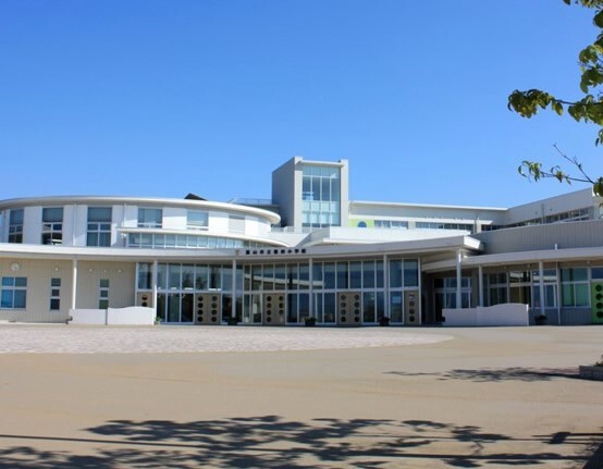 小学校　富山市立豊田小学校（小学校）まで705m