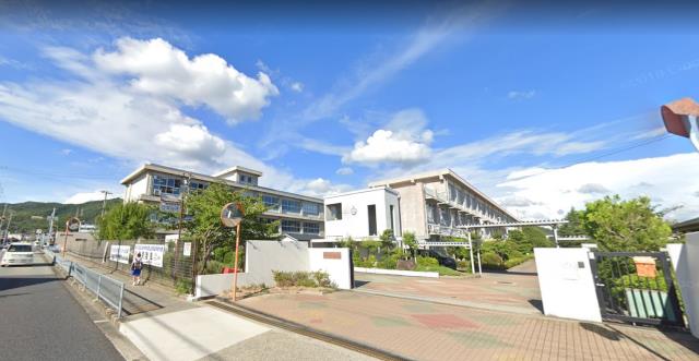 中学校　姫路市立広嶺中学校（中学校）まで800m