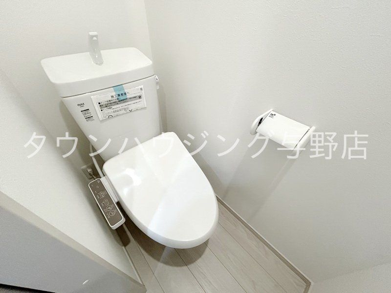 トイレ　トイレ