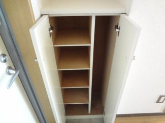 収納　同物件別部屋