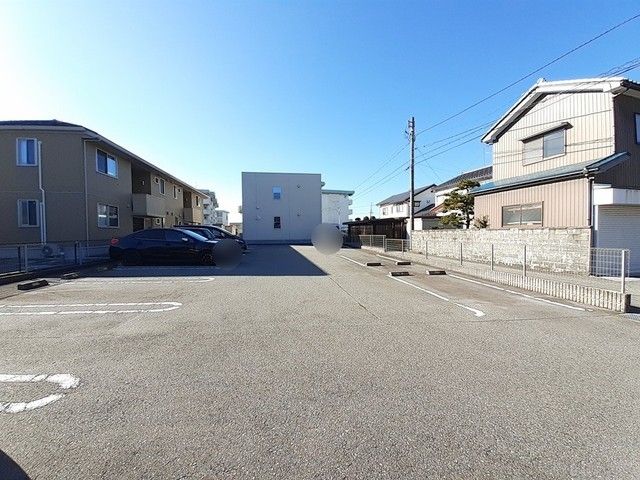 駐車場　駐車場完備です