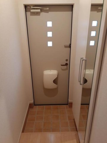 カレントヒルズ善導寺Iの玄関写真