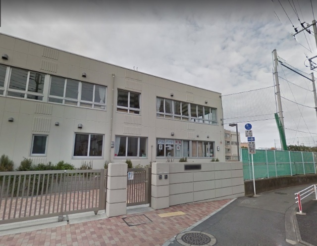 小学校　川崎市立日吉小学校（小学校）まで697m