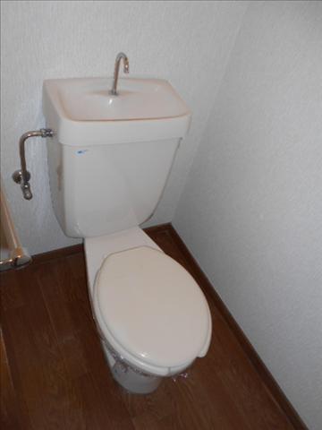 トイレ　清潔感のあるトイレです