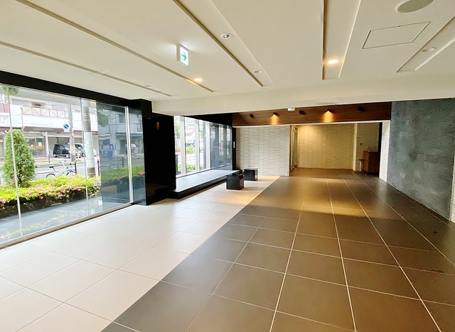 ＪＲ東海道本線 新大阪駅 徒歩10分 15階建 築12年の外観写真