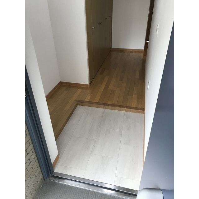 玄関　同タイプ別部屋