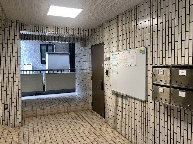 ロビー　エントランス