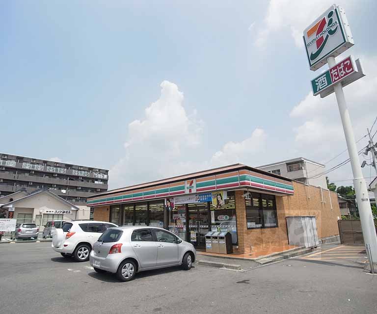 コンビニ　セブンイレブン京都桂坂店（コンビニ）まで140m