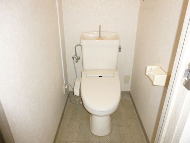 エムズ・アーク C棟のトイレ写真