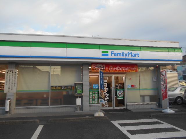 コンビニ　ファミリーマート 三郷早稲田七丁目店（コンビニ）まで419m