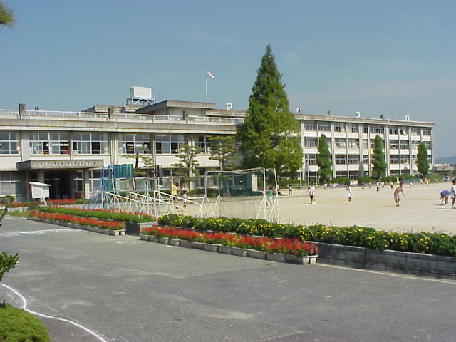 小学校　河西小学校（小学校）まで1500m