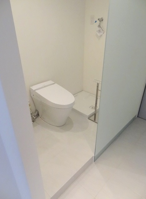 トイレ　別部屋参考写真