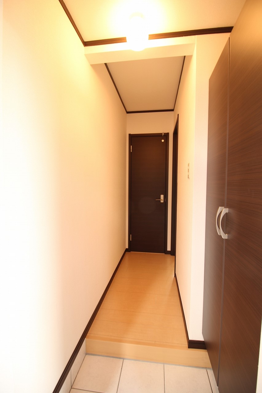 玄関　収納もある玄関です