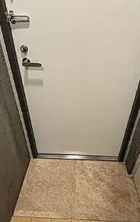 玄関　別部屋参照写真