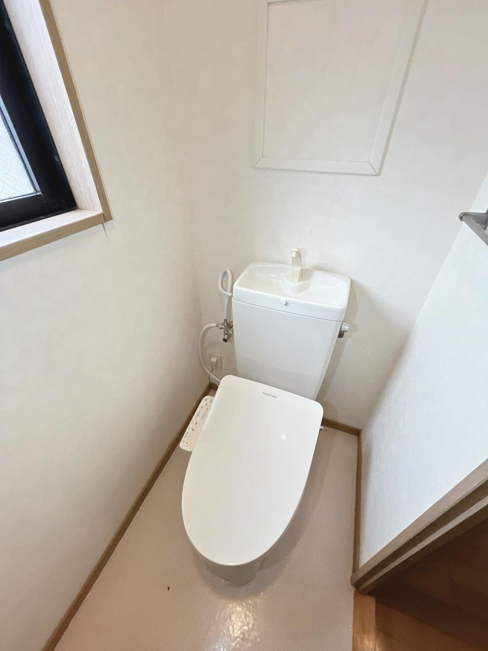 トイレ　ウォシュレット完備