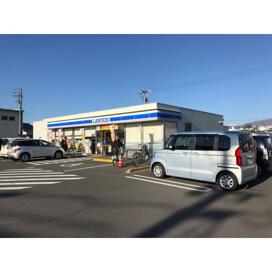 コンビニ　ローソン長野日詰店（コンビニ）まで550m