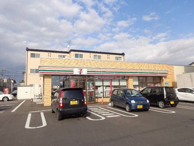 コンビニ　セブンイレブン函館宇賀浦町店（コンビニ）まで17m