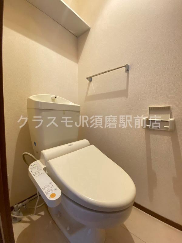 山陽電鉄本線 滝の茶屋駅 徒歩27分 2階建 築13年のトイレ写真