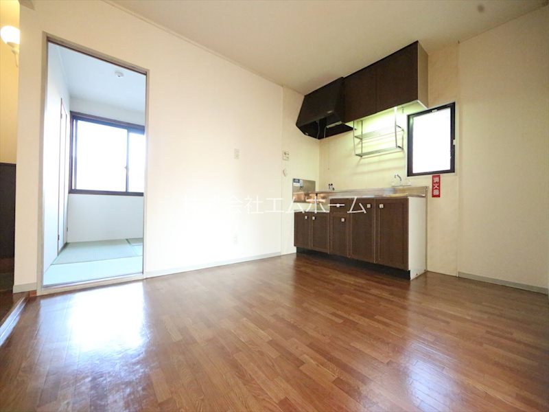 その他設備　ＤＫ6帖　1フロア2部屋（全部屋角部屋）窓付（換気良好）