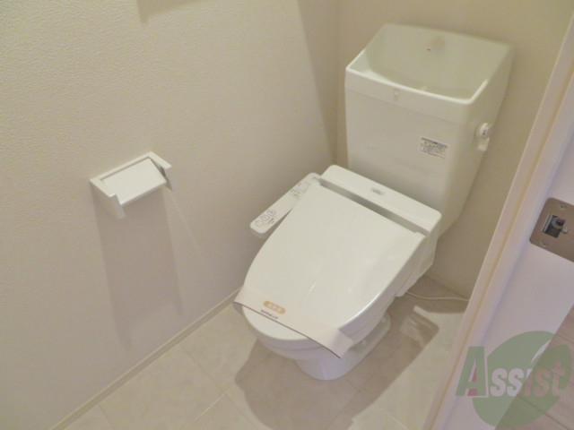 トイレ　トイレはウォシュレット付きです。シャワートイレは嬉しいですね