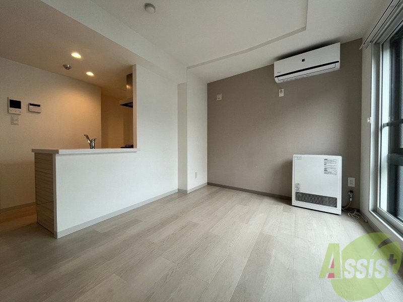 居室・リビング　広くてキレイなお部屋が広がっていて、充実した生活が送れそう。