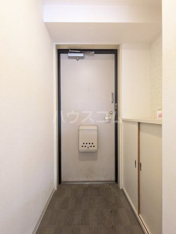 ドミール桃山台の玄関写真