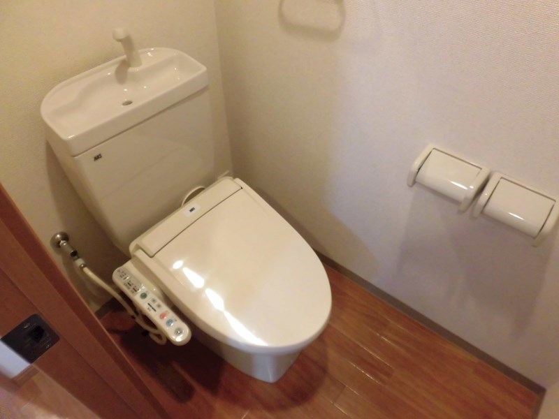 利衛門 弐番館のトイレ写真