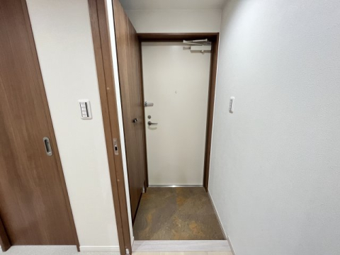 ウェルスクエア西宮北口の玄関写真