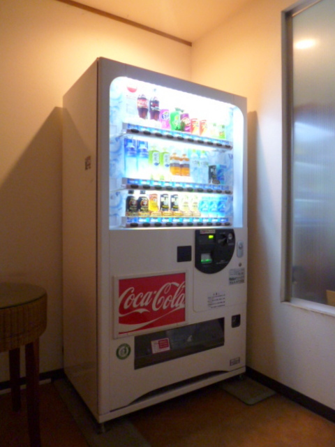 その他共有部分　★エントランス内自動販売機が設置されています★